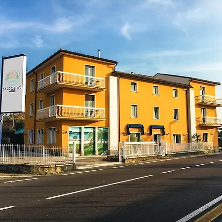 호텔 Hotel Bardolino 2*