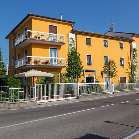 Hotel Bardolino 2*