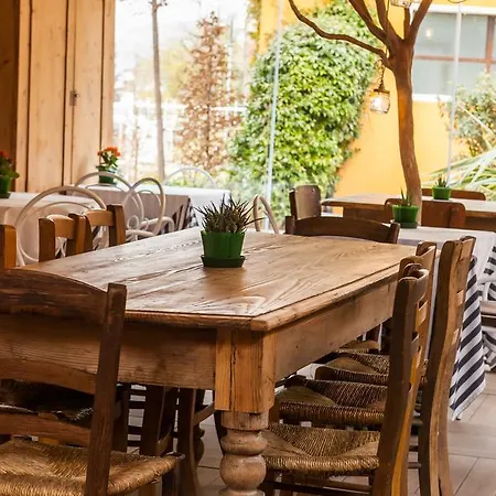 Hotel Bardolino 호텔 바르돌리노
