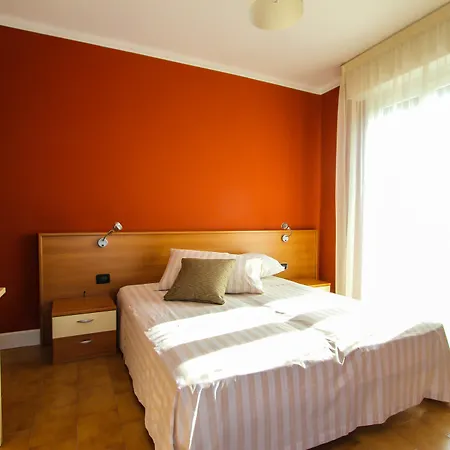 Hotel Bardolino 호텔 바르돌리노
